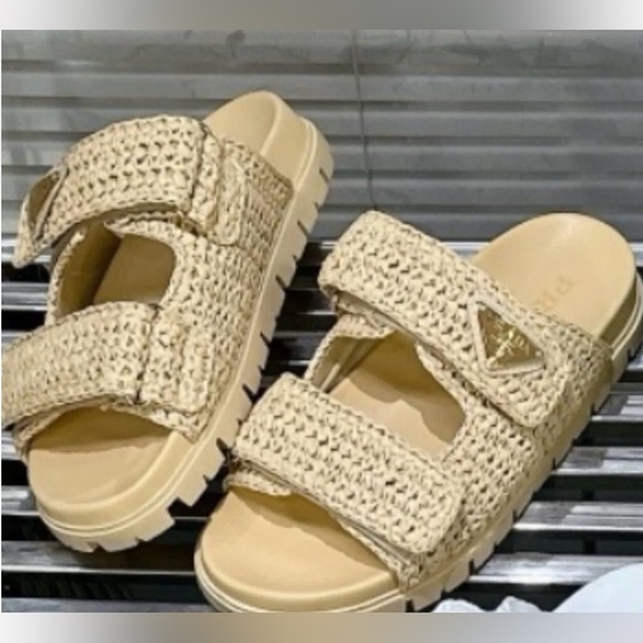 Prada raffia slide sandals worn once size 39 - Picture 1 of 4